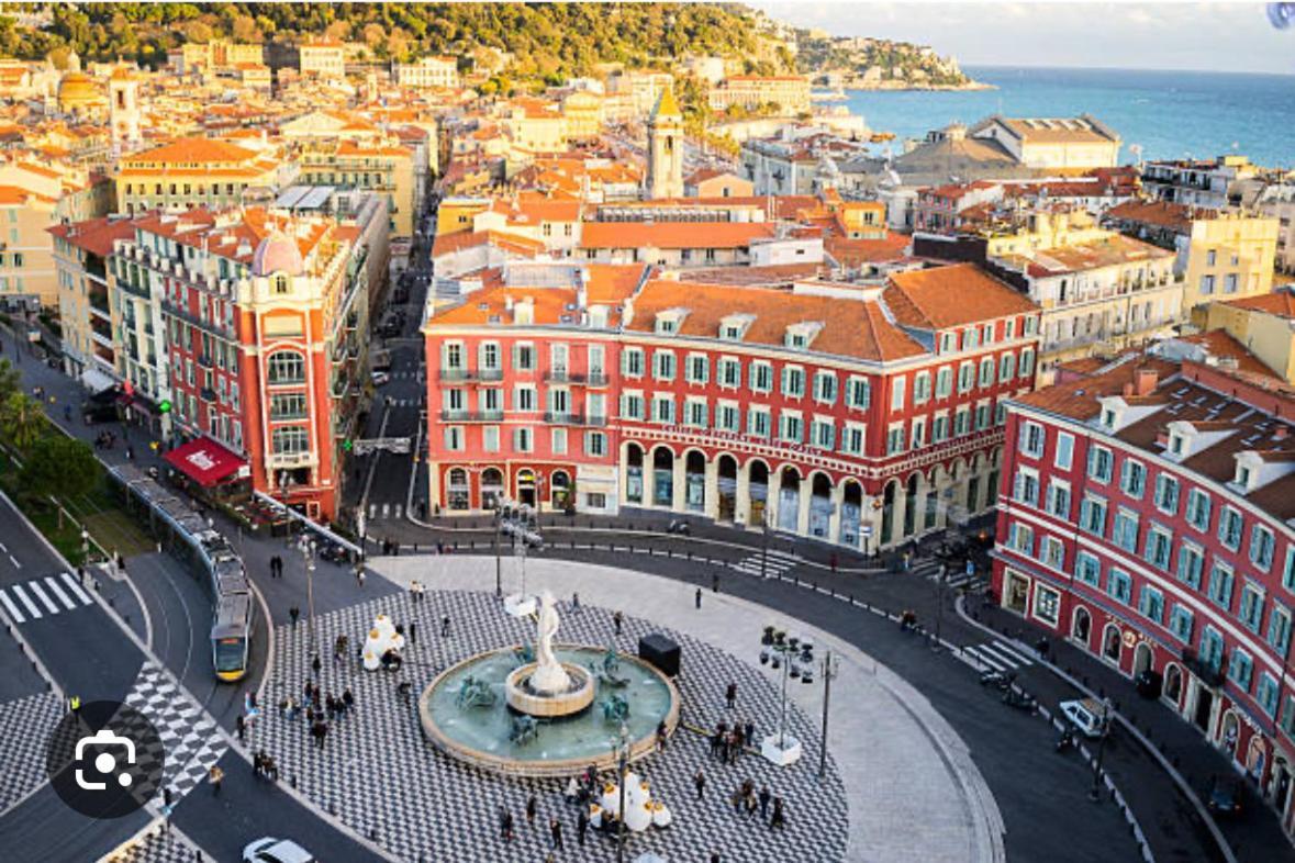 Appartement 4 Couchages Idealement Place Promenade Des Anglais / Cours Saleya Nizza Exterior foto
